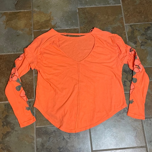 NWOT Free People Not Your Poppys Long Sleeve Tee - Picture 7 of 7